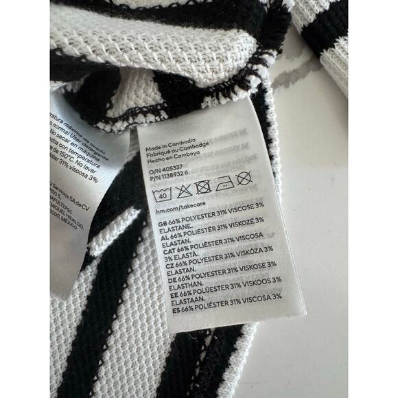 H&M Women's Collared Light Sweater Shirt Striped Size Medium - Picture 7 of 7